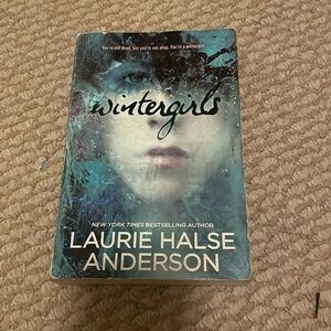 Wintergirls book